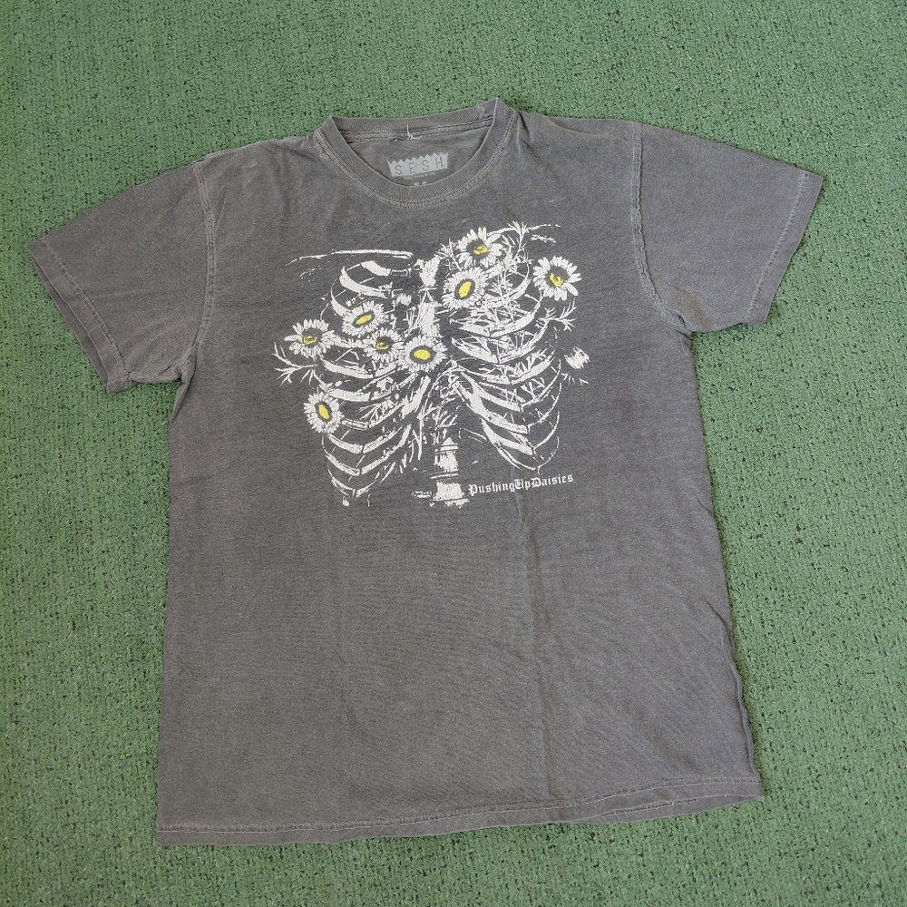 Team Sesh Bones x Deergod Pushing Up Daisies Underground Grunge Rap Gray T Shirt
